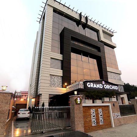 Hotel Grand Orchid Харидвар Экстерьер фото