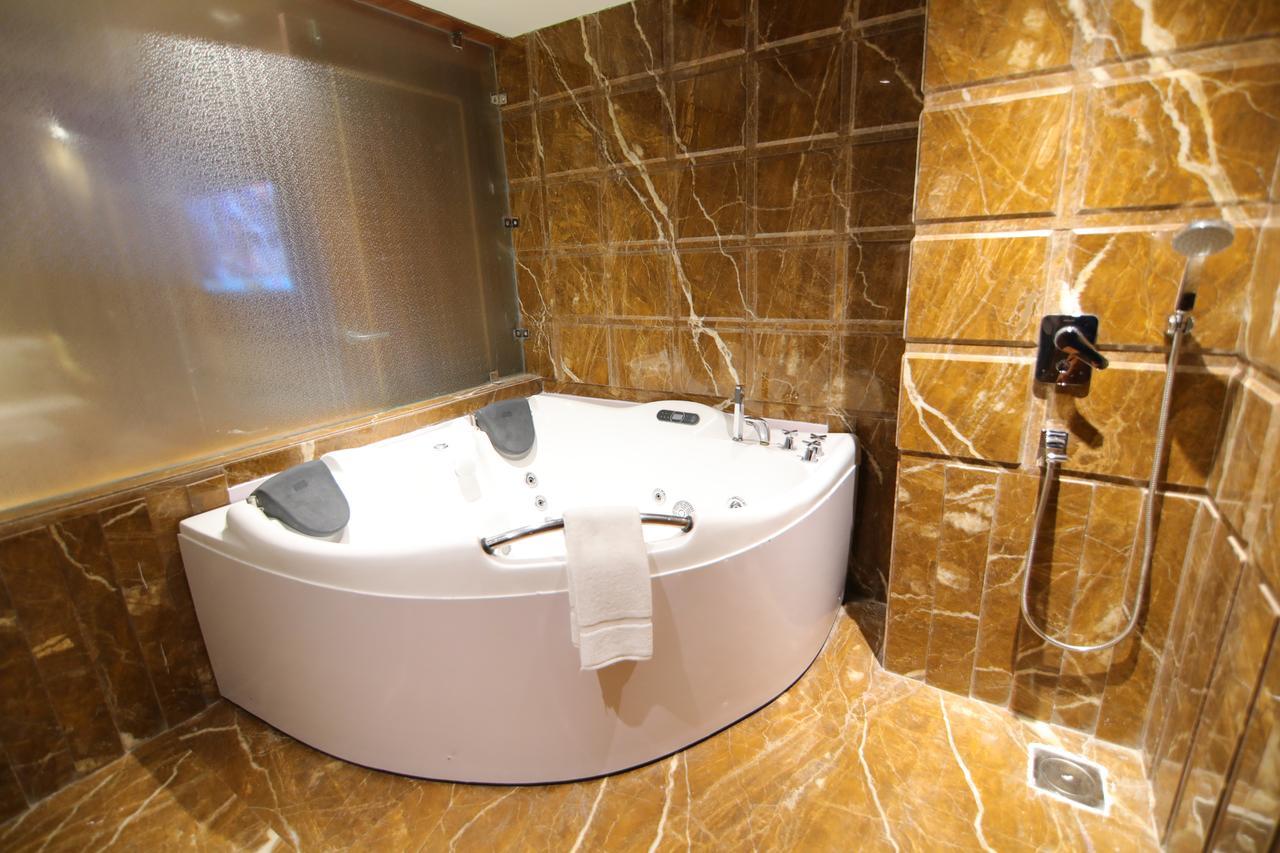 Hotel Grand Orchid Харидвар Экстерьер фото