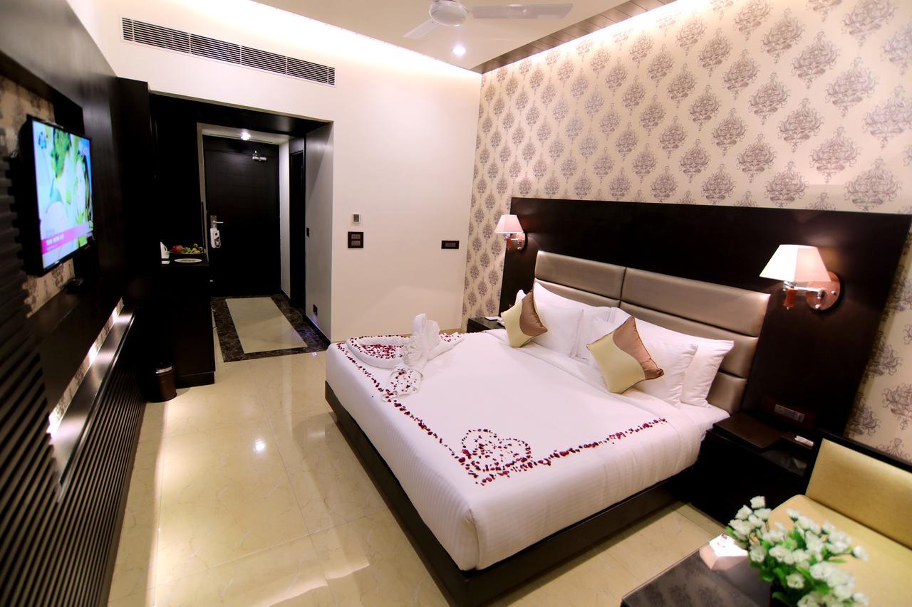 Hotel Grand Orchid Харидвар Экстерьер фото