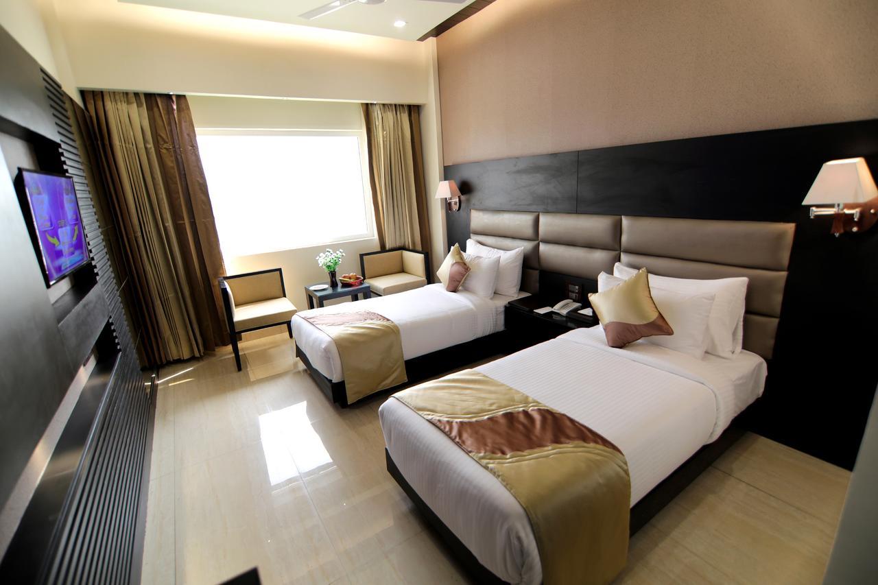 Hotel Grand Orchid Харидвар Экстерьер фото