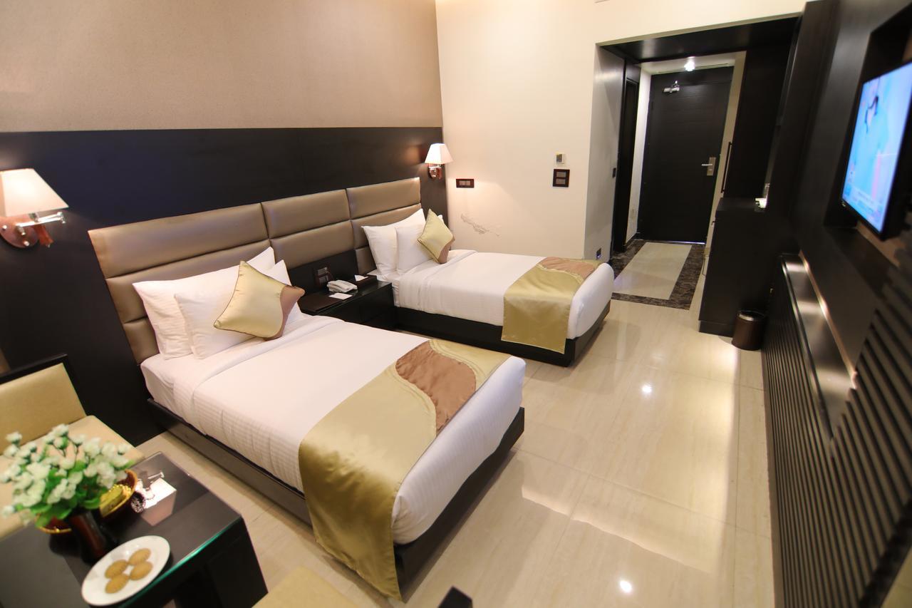 Hotel Grand Orchid Харидвар Экстерьер фото